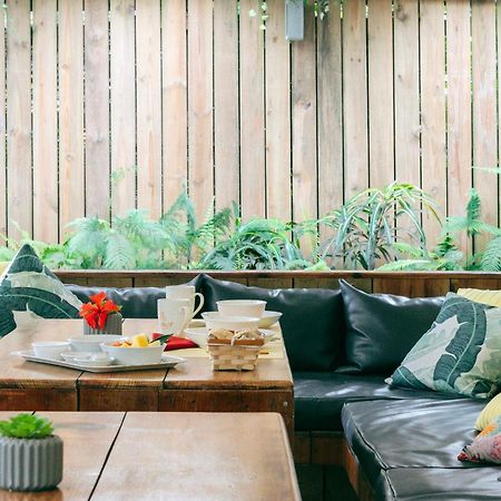 ホテル Pineapple House ボカス・タウン エクステリア 写真